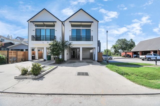732 W 22nd Street A, Houston, TX 77008