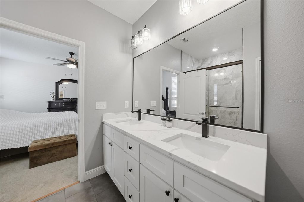 Image 40 of property listing at 10102 WINDING RIVER ROAD, Punta Gorda, FL 33950