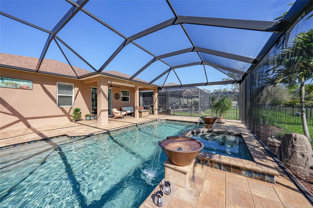 Image 9 of property listing at 10102 WINDING RIVER ROAD, Punta Gorda, FL 33950