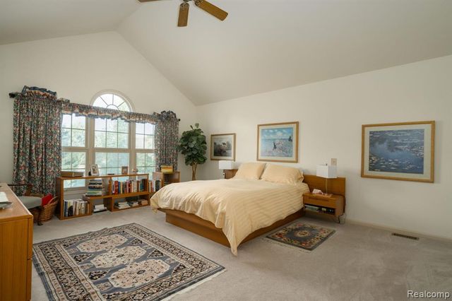 1708 Devonwood Drive, Rochester Hills, MI 48306
