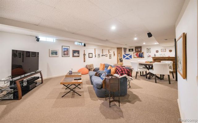1708 Devonwood Drive, Rochester Hills, MI 48306