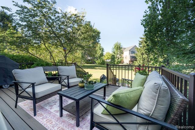 1708 Devonwood Drive, Rochester Hills, MI 48306
