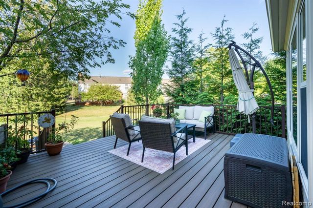 1708 Devonwood Drive, Rochester Hills, MI 48306