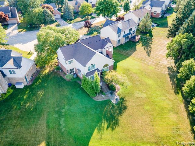 1708 Devonwood Drive, Rochester Hills, MI 48306