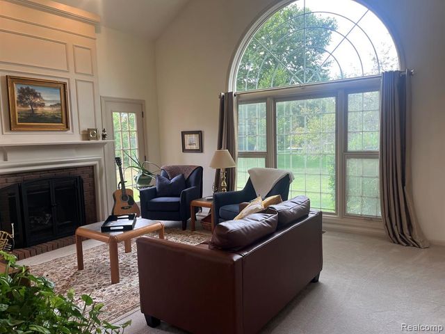 1708 Devonwood Drive, Rochester Hills, MI 48306
