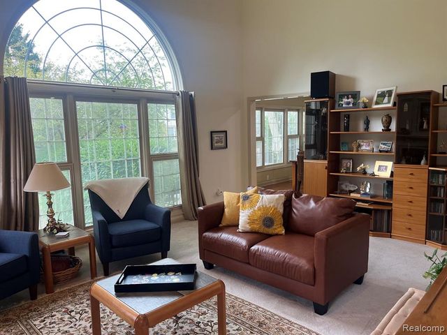 1708 Devonwood Drive, Rochester Hills, MI 48306
