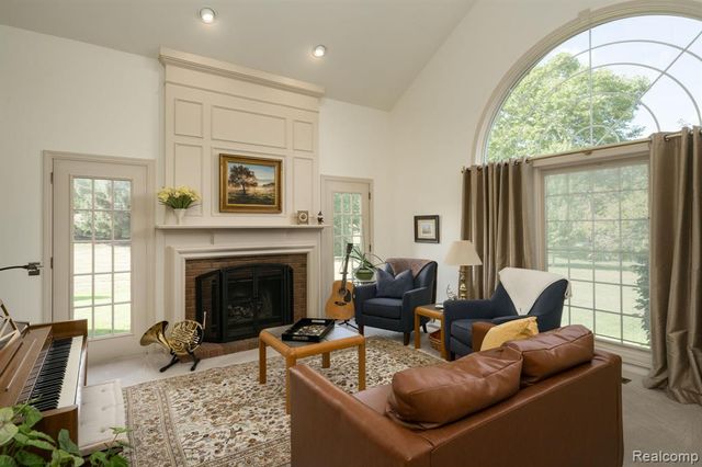 1708 Devonwood Drive, Rochester Hills, MI 48306