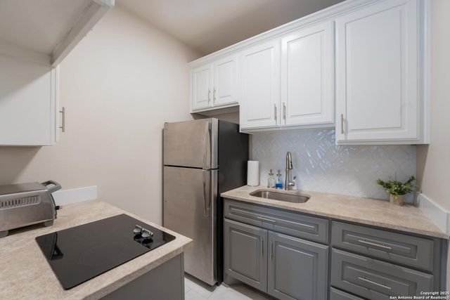 232 LAGUNA RIO, Seguin, TX 78155