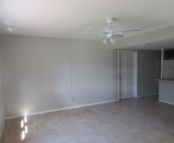 463 76TH AVENUE N 1, St Petersburg, FL 33702