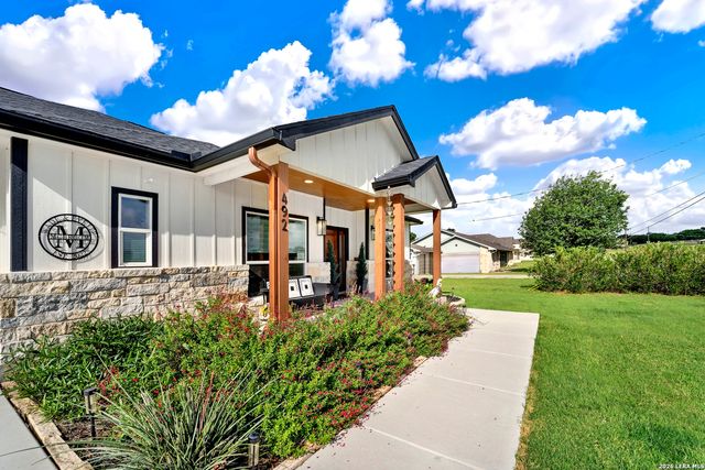 492 SPANISH GRANT CIR, Bandera, TX 78003