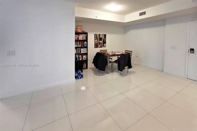 7751 NW 107th Avenue 221, Doral, FL 33178