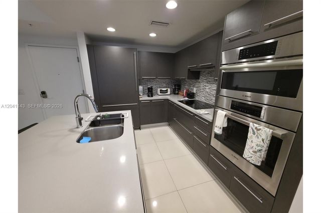 7751 NW 107th Avenue 221, Doral, FL 33178