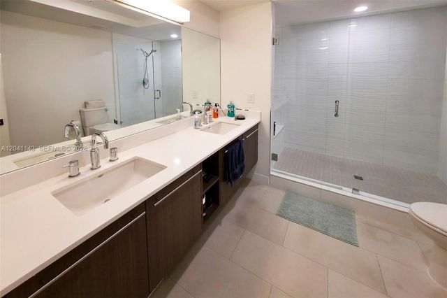 7751 NW 107th Avenue 221, Doral, FL 33178
