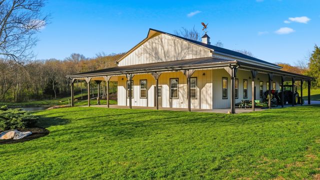 4810 Scenic Oaks Ln, Thompsons Station, TN 37179