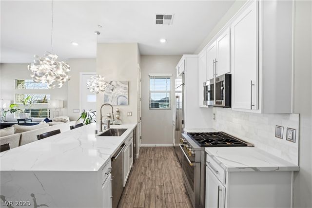 908 Allister Fields Lane, Las Vegas, NV 89138