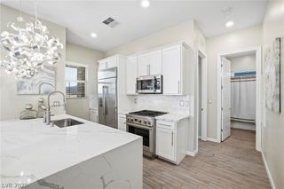 908 Allister Fields Lane, Las Vegas, NV 89138