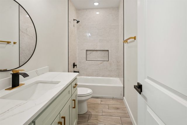 128 Arapaho Trail, Mabank, TX 75156