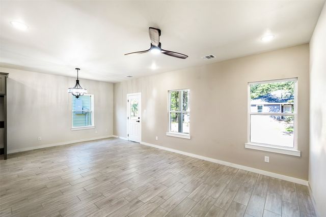 128 Arapaho Trail, Mabank, TX 75156