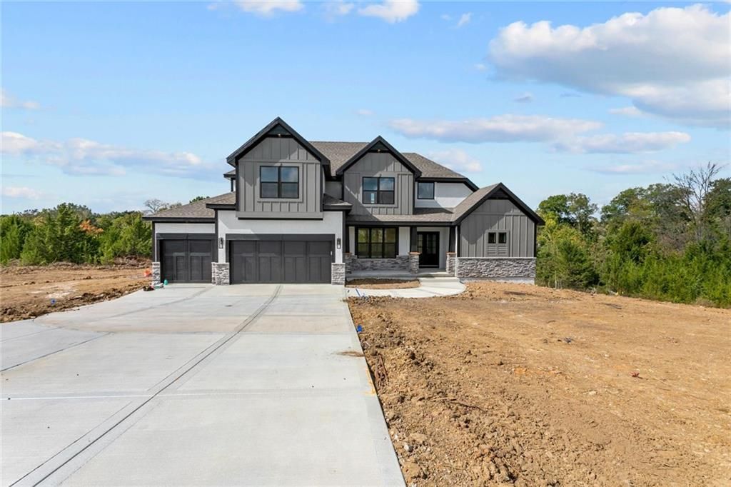 4805 NW Sienna Ridge, Riverside, MO 64150