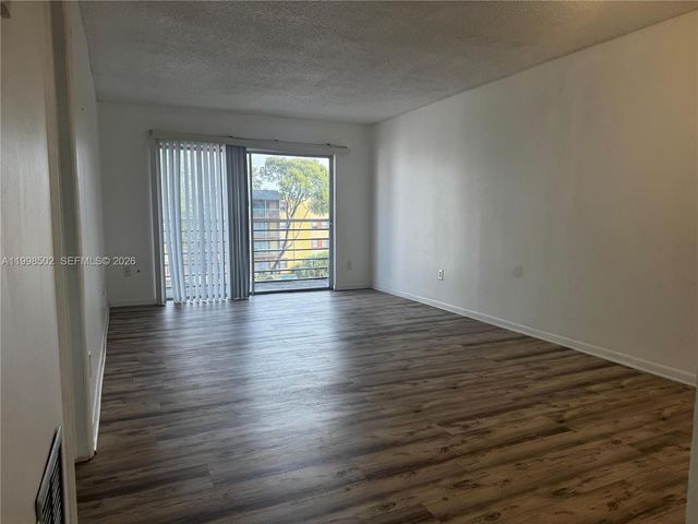 2800 NW 56th Ave D401, Lauderhill, FL 33313