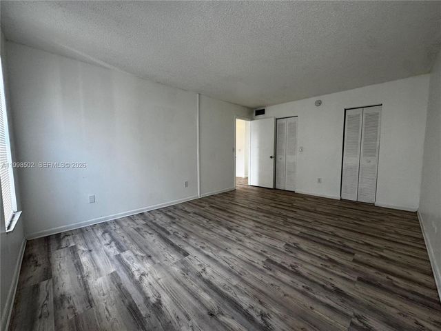 2800 NW 56th Ave D401, Lauderhill, FL 33313