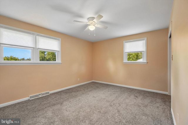 2176 MEADOWVIEW DRIVE, Jamison, PA 18929
