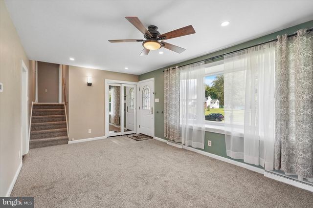 2176 MEADOWVIEW DRIVE, Jamison, PA 18929