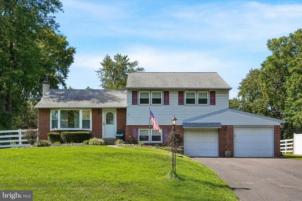 2176 MEADOWVIEW DRIVE, Jamison, PA 18929