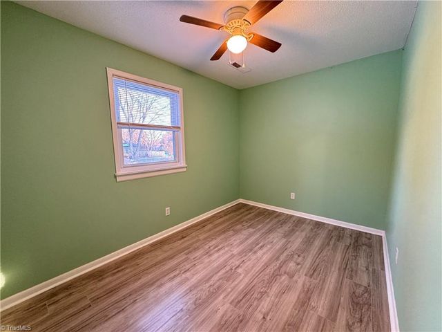 101 Ravenwood Court, King, NC 27021