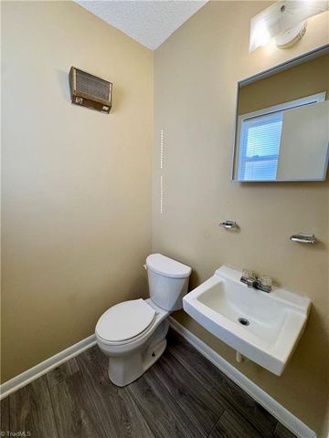 101 Ravenwood Court, King, NC 27021