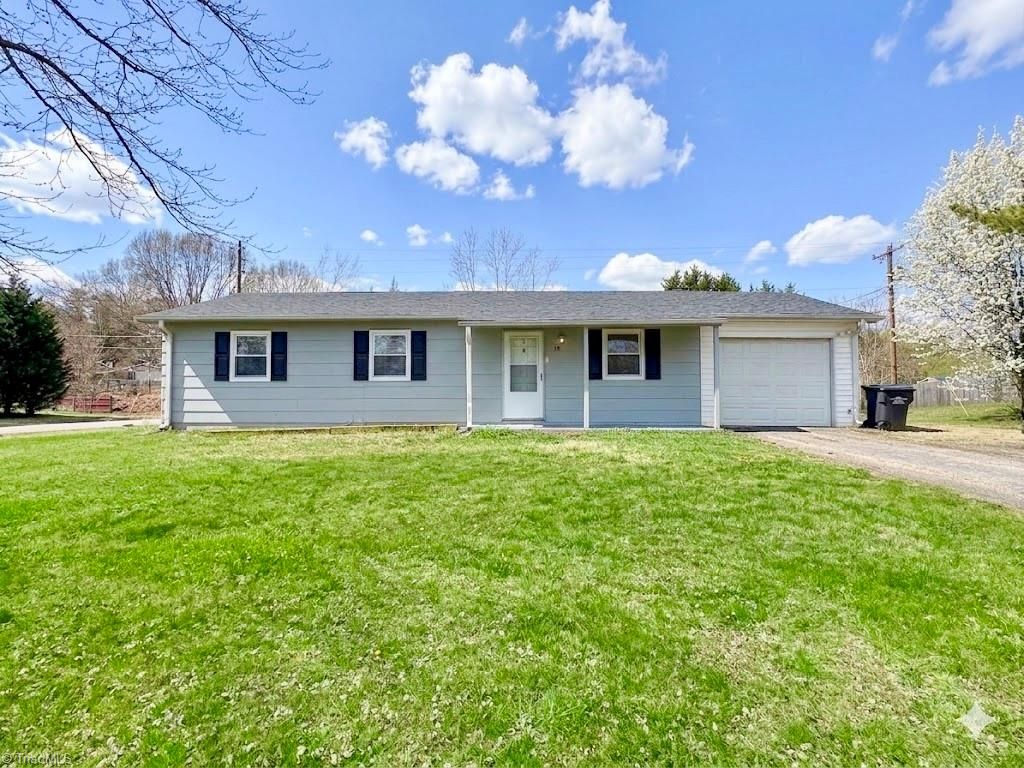 101 Ravenwood Court, King, NC 27021