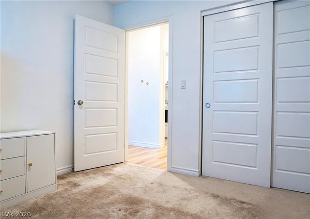 236 Walsh Peak Avenue, Henderson, NV 89015