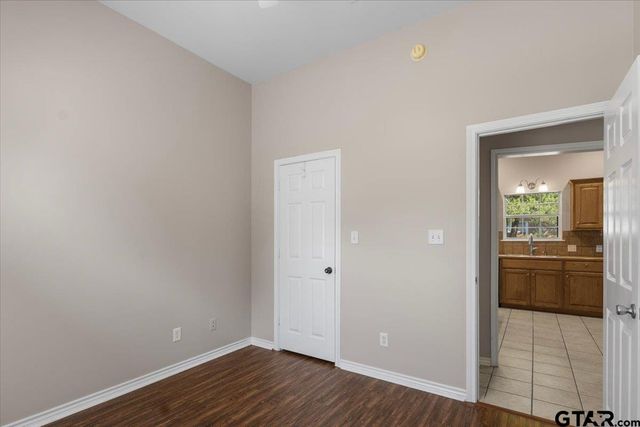 110 Cedar Lane, Chandler, TX 75758