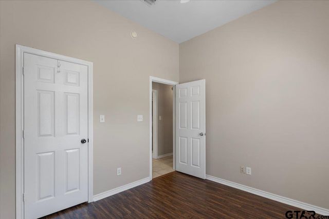 110 Cedar Lane, Chandler, TX 75758