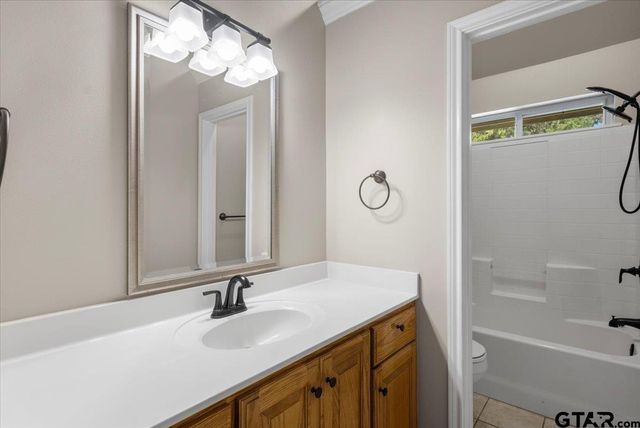 110 Cedar Lane, Chandler, TX 75758