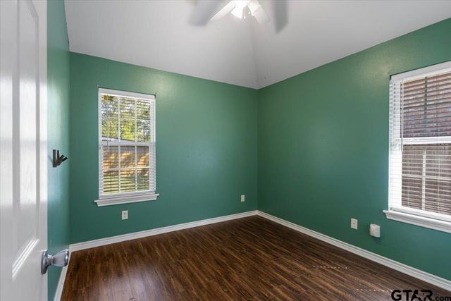 110 Cedar Lane, Chandler, TX 75758