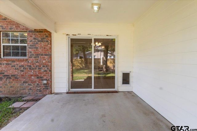 110 Cedar Lane, Chandler, TX 75758