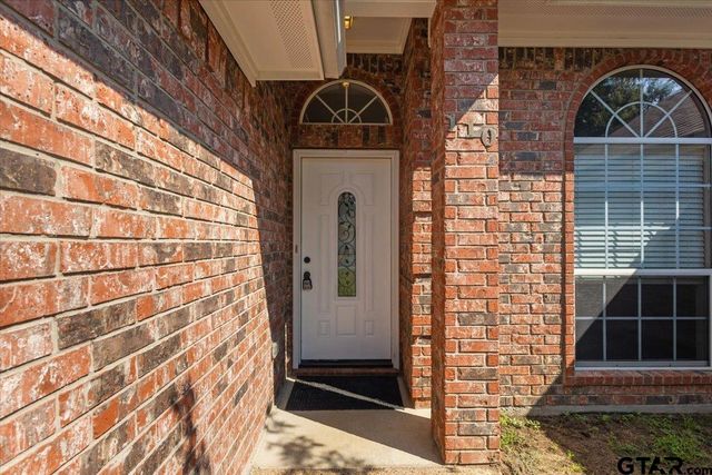 110 Cedar Lane, Chandler, TX 75758