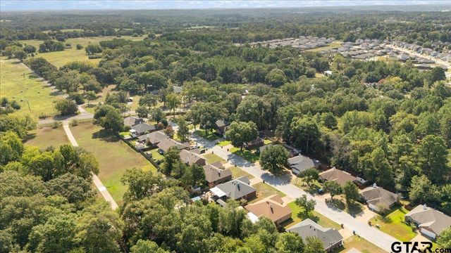 110 Cedar Lane, Chandler, TX 75758