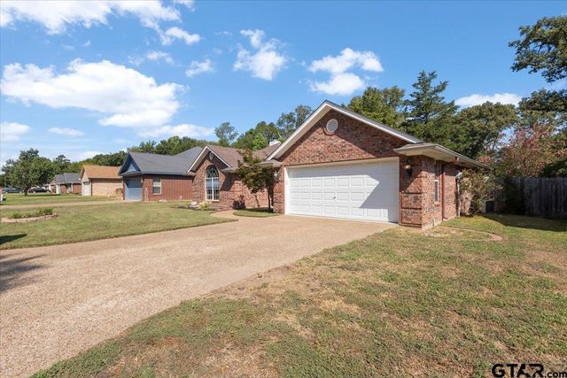 110 Cedar Lane, Chandler, TX 75758