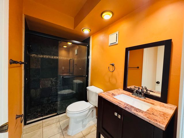 20681 NE 4th Place 105, Miami, FL 33179