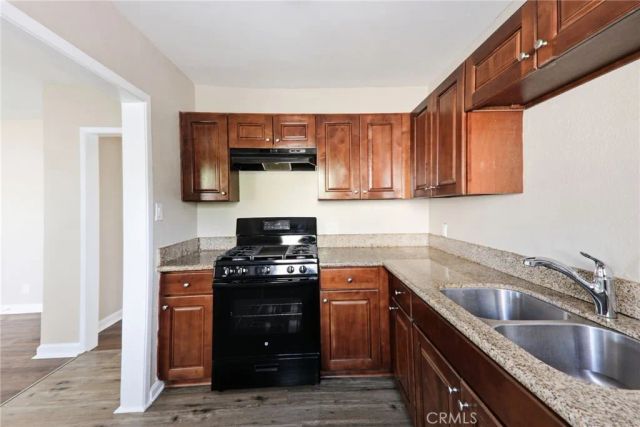 8113 Noble, Panorama City, CA 91402