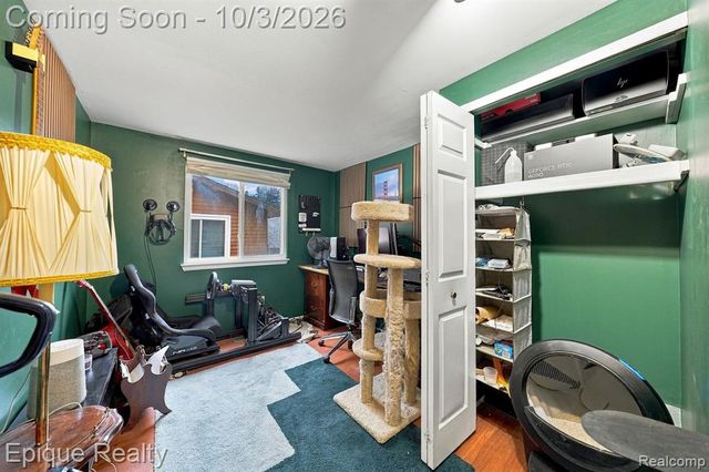 1153 Bangor Road, Waterford, MI 48328