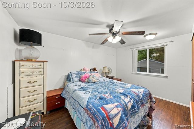 1153 Bangor Road, Waterford, MI 48328