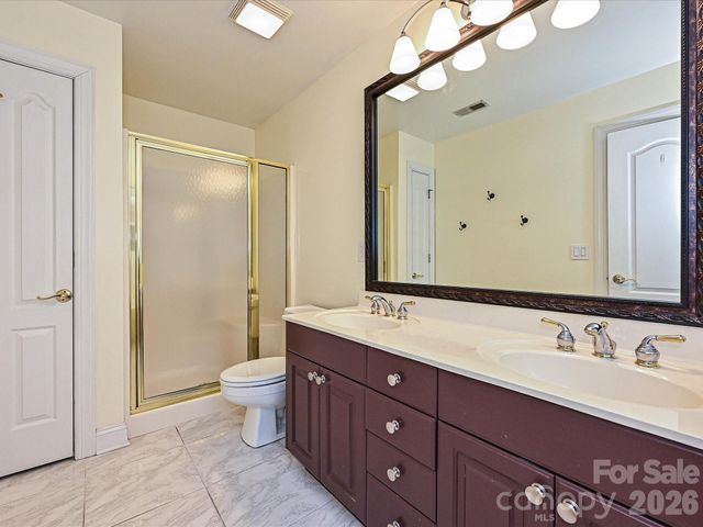 9177 Bonnie Briar Circle, Charlotte, NC 28277