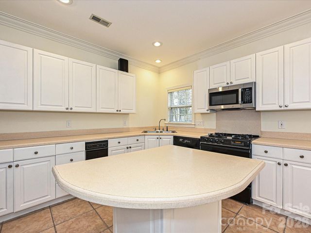 9177 Bonnie Briar Circle, Charlotte, NC 28277