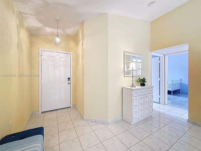 6466 SW 130th Place 902, Miami, FL 33183