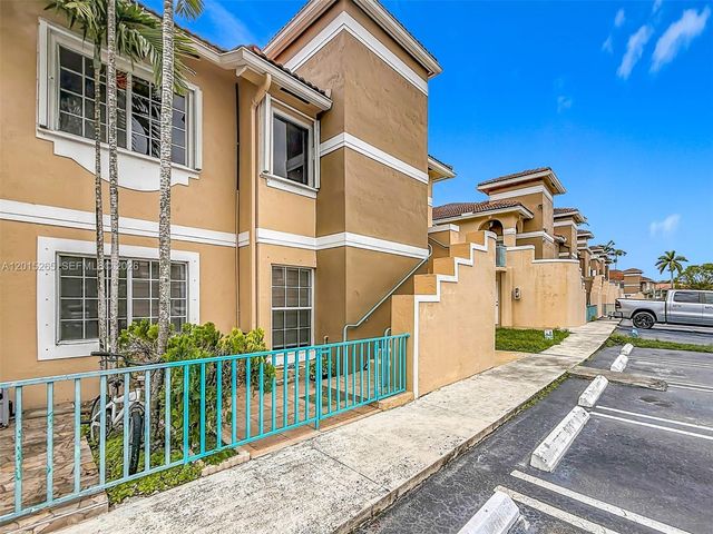 6466 SW 130th Place 902, Miami, FL 33183