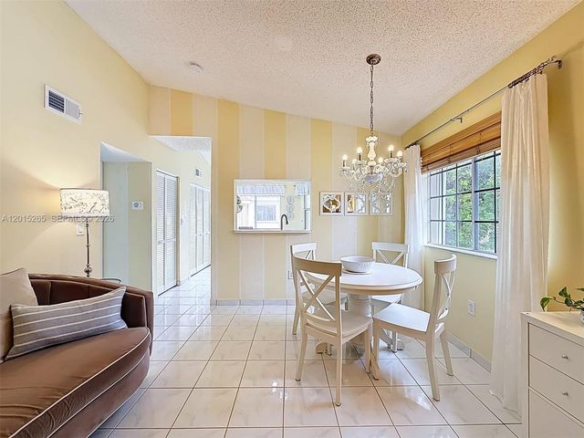 6466 SW 130th Place 902, Miami, FL 33183