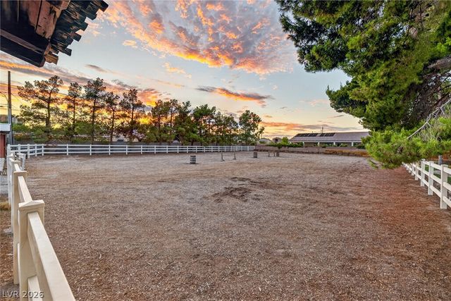 8213 Rancho Destino Road, Las Vegas, NV 89123